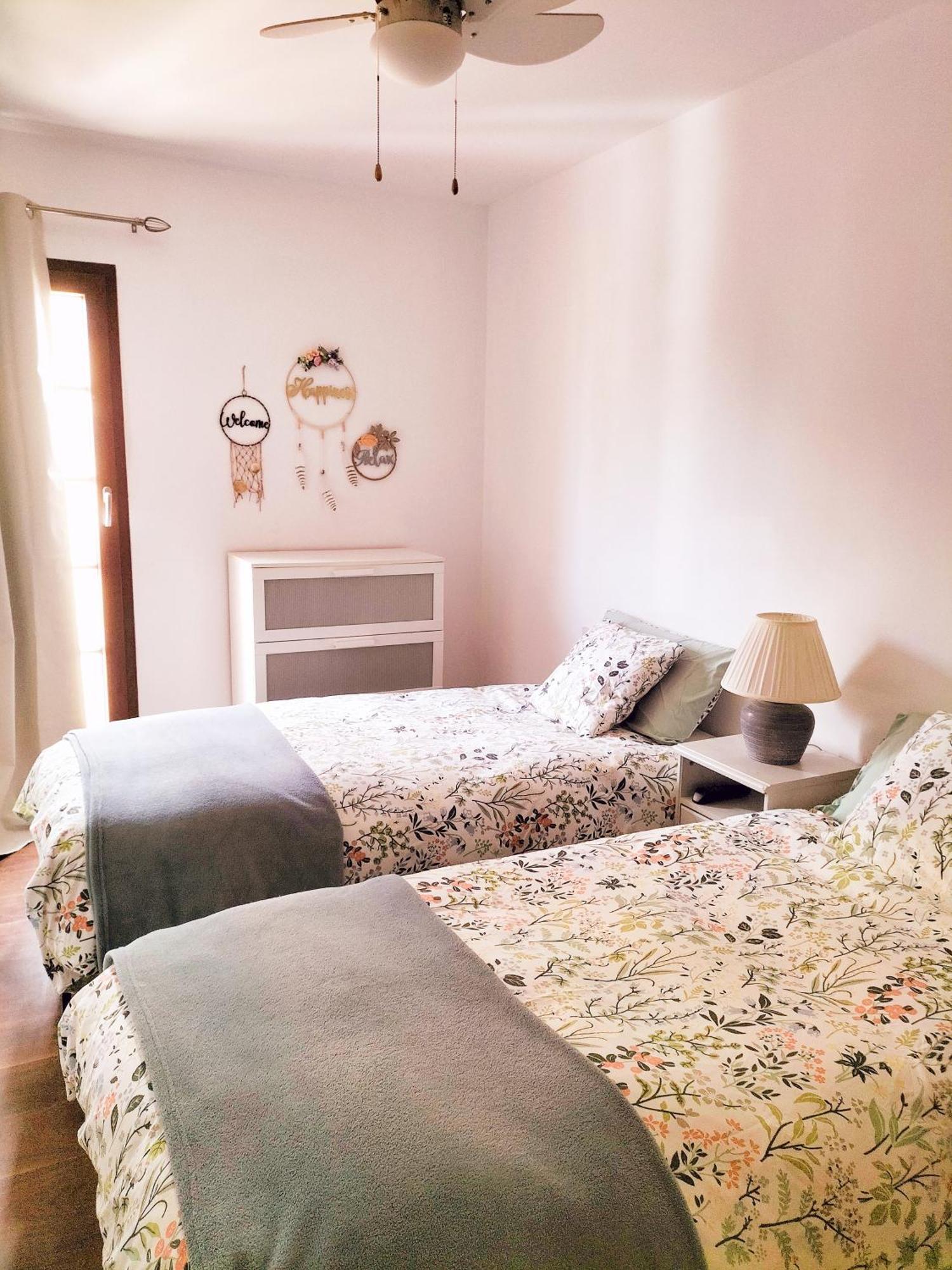 Valencia Beach Room With Private Bathroom Coliving Порт Саплая Екстериор снимка